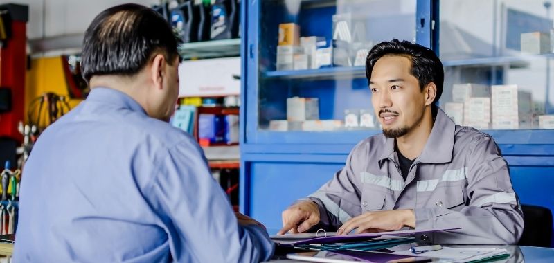 Auto Repair Shop Advertising: A Complete Guide to Attracting and Retaining Customers